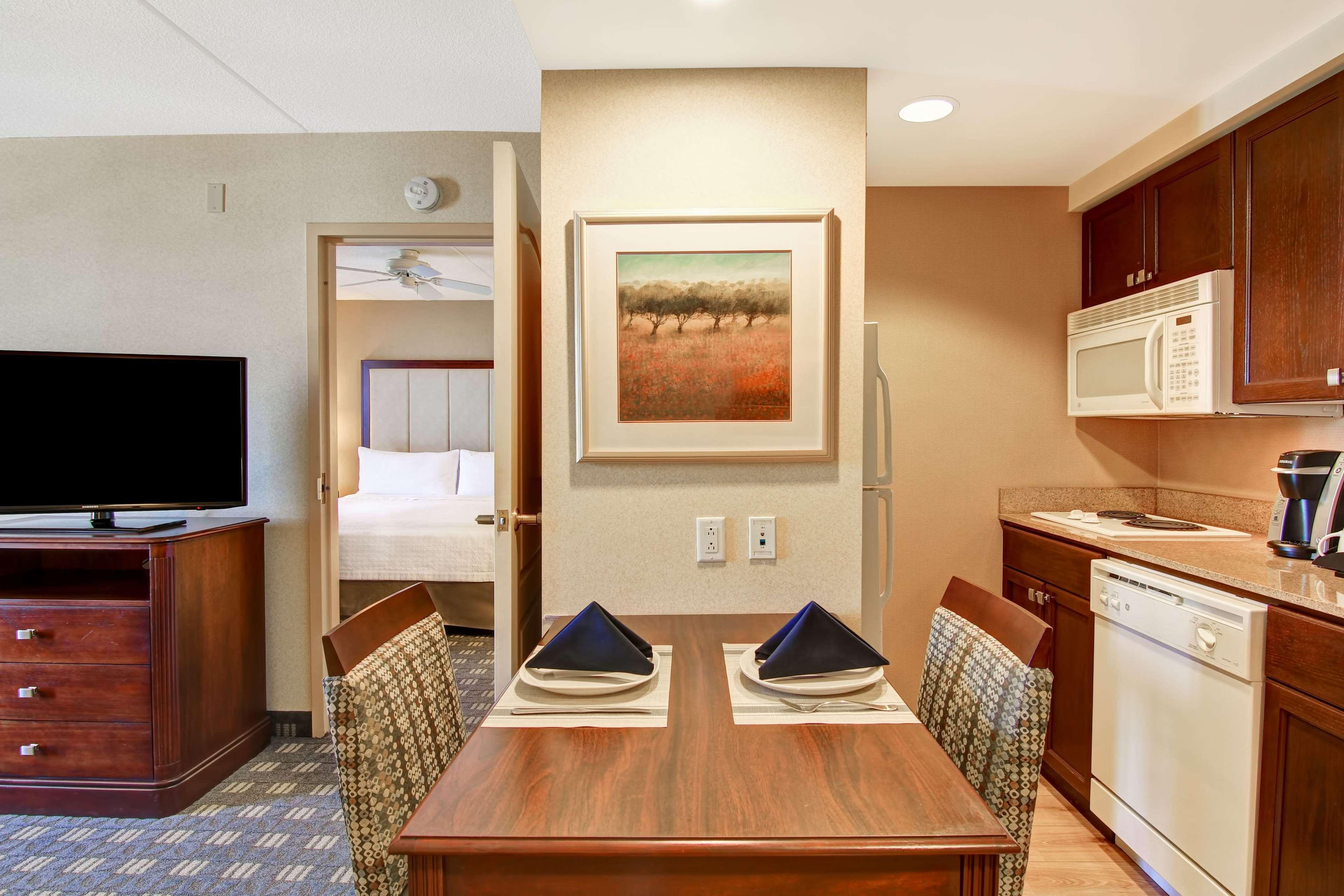 Homewood Suites By Hilton Toronto Mississauga Exteriér fotografie